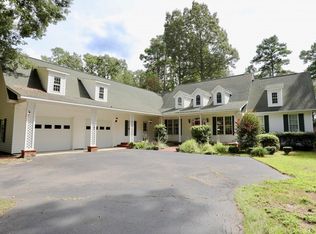 558 Loblolly Dr, Vass, NC 28394