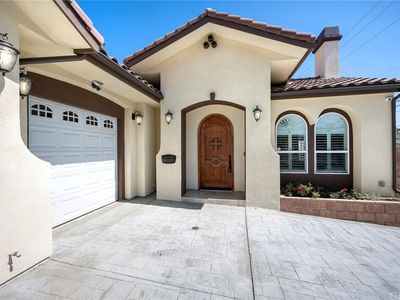 1715 N Flower St, Santa Ana, CA, 92706