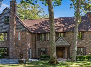 437 Woodlawn Ave, Glencoe, IL