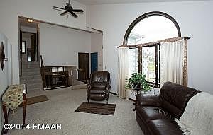 5th image of 461 12th Ave E