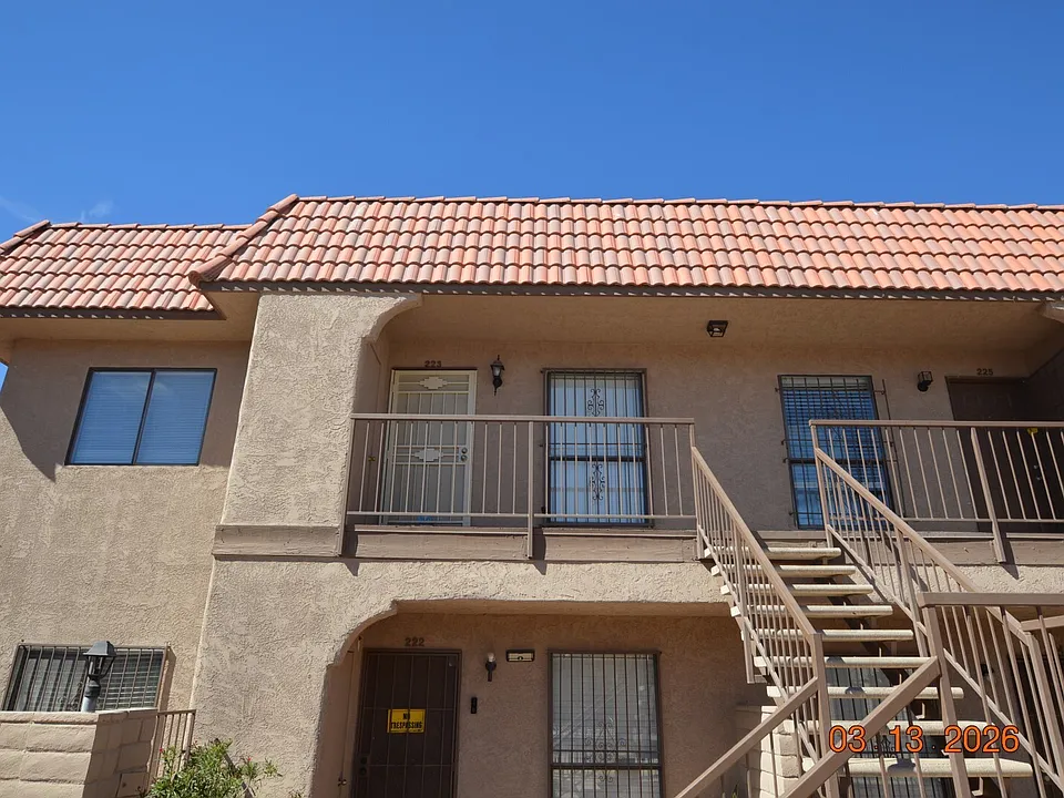 4300 N Lamont St #223-1