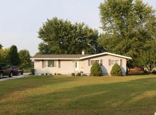 319 Sycamore St, Payson, IL 62360