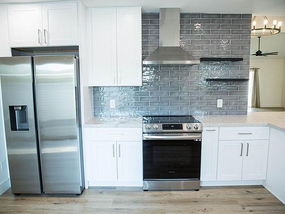 2nd image of 8649 E Via Del Palacio