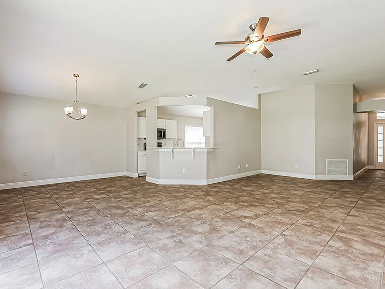 10428 Hunters Haven Blvd — Photo 3