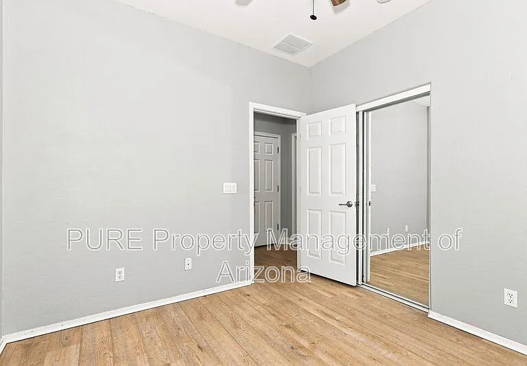 536 E Yellow Wood Ave — Photo 20