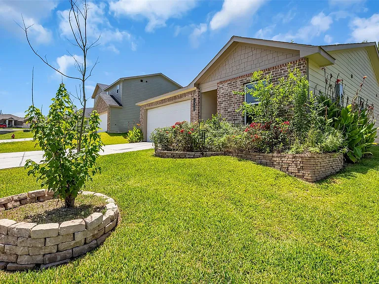 14132 Harlequin Dr — Photo 4