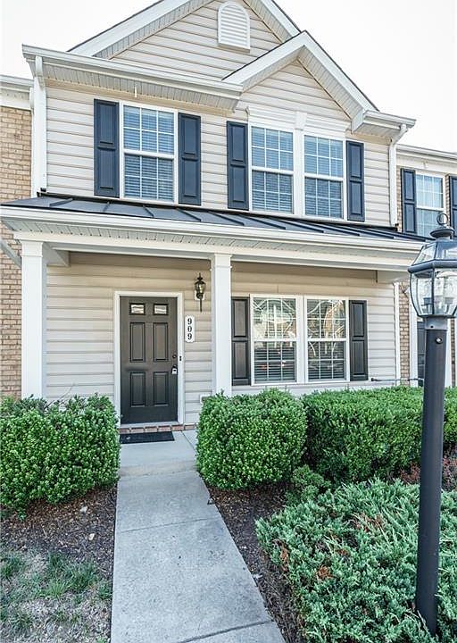 1st image of 909 Kitty Hamilton Cir