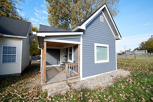 326 N Harding St Photo 1