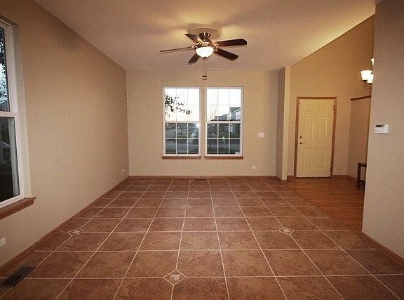 4th image of 9812 Bennington Dr