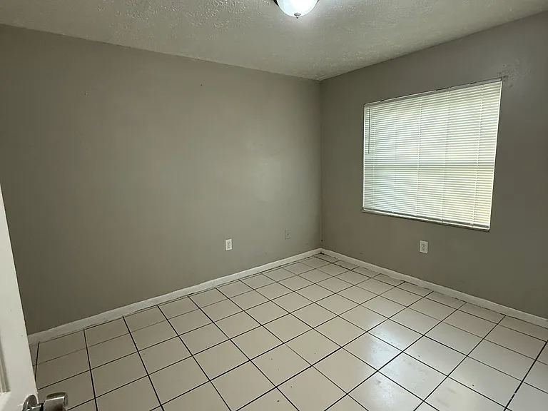 1200 E Bougainvillea Ave #B — Photo 16