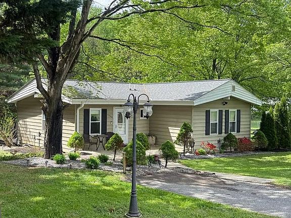 2nd image of 7340 Damascus Rd