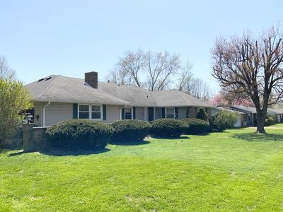 914 E 10th St, Mountain Grove, MO, 65711