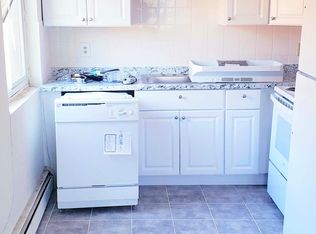 1042 Main St #1042, Malden, MA 02148