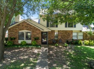 110 Rustic Ridge Dr, Garland, TX 75040