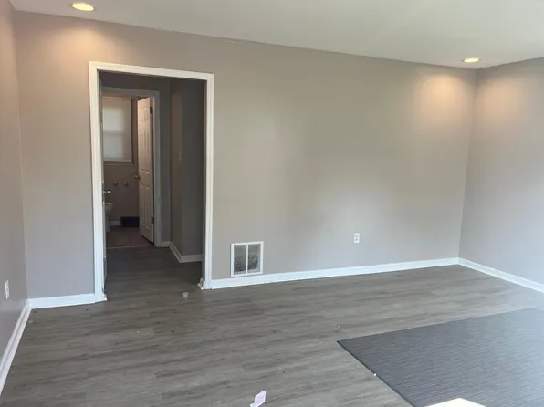 920 Ridgeway St, Gloucester City, NJ 08030