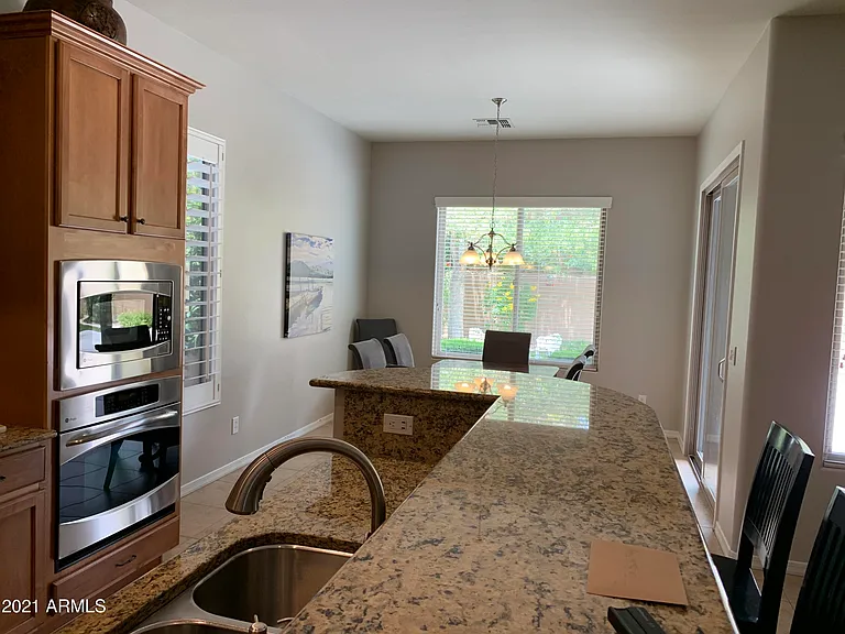 1608 W White Feather Ln — Photo 10