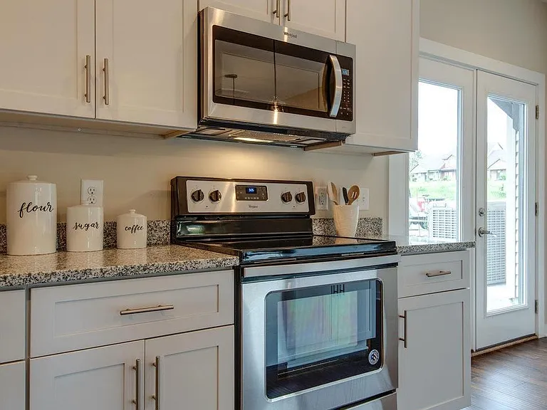 1125 Waterburg Ln — Photo 8
