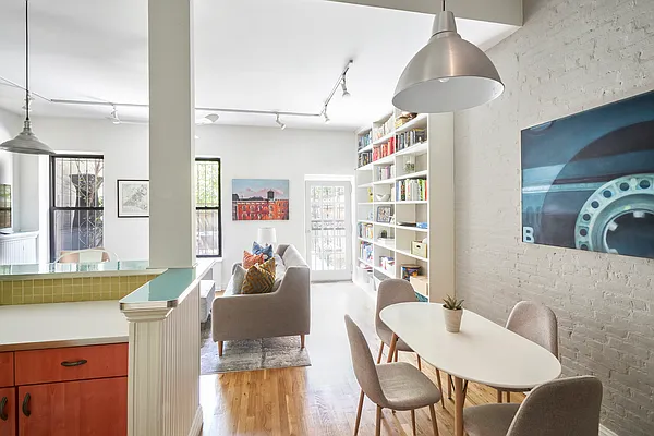 Sold by Compass | media 16