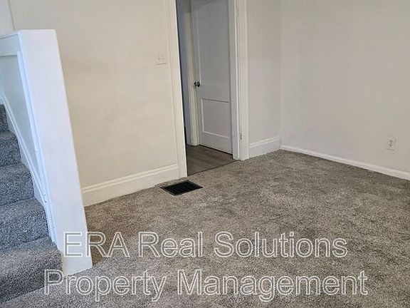 5th image of 587 S Burgess Ave