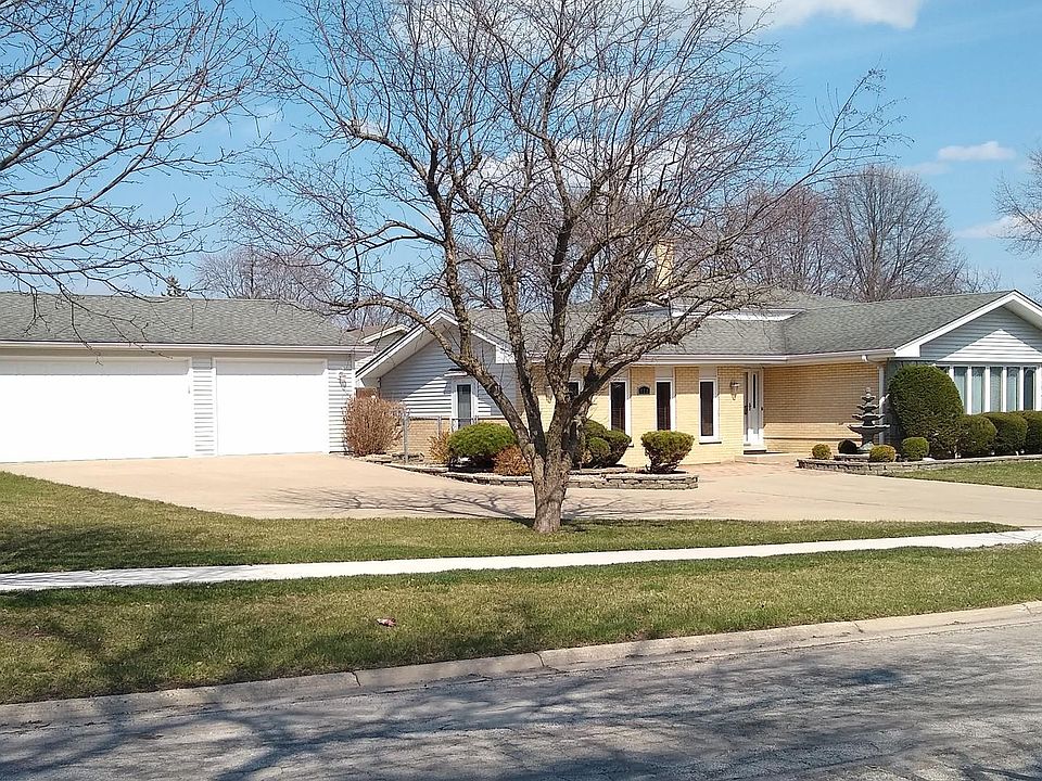 1st image of 722 Lamorak Dr