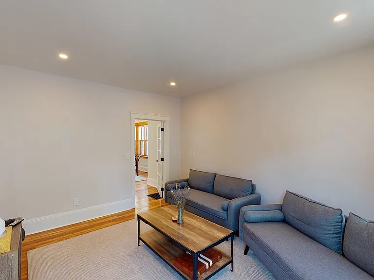 19 Creighton St — Photo 16