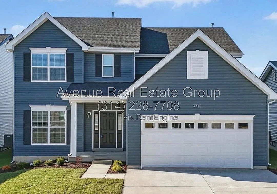 4 bed, 2.5 bath, 2544 sqft, $2,975 — Photo 1