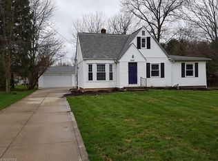 596 Miner Rd, Highland Heights, OH 44143