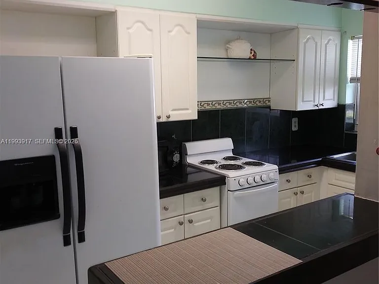 141 NE 10th Ave #29B — Photo 10