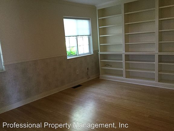 4th image of 3020 Fleet St