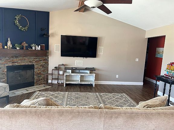 Updated gas fireplace! 