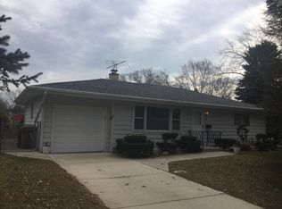 129 N Circle Ave, Bloomingdale, IL 60108