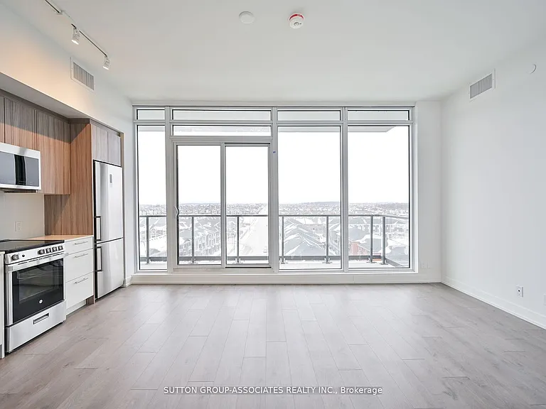 225 Veterans Dr #810 — Photo 3