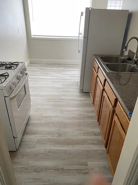 2 bed, 900 sqft, $2,650 — Photo 2