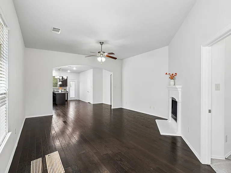 10212 Bennet Dr — Photo 6