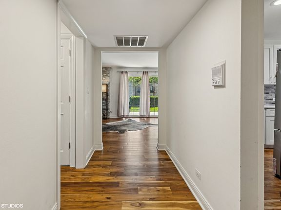 3rd image of 128 Carriage Way Dr APT 117B