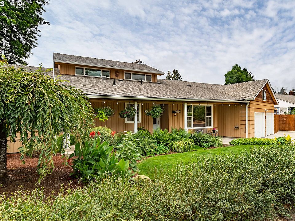 1590 Corum Ave Eugene OR 97401 Zillow