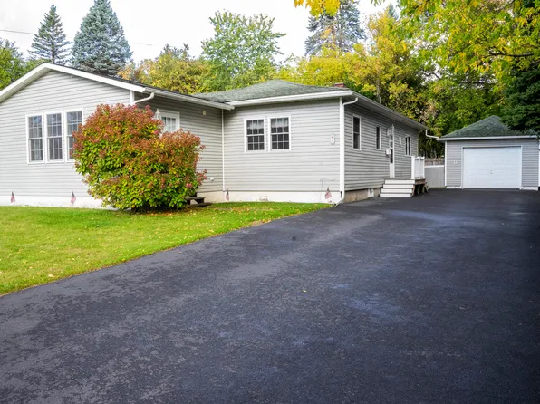4 Wood St, Plattsburgh, NY 12901