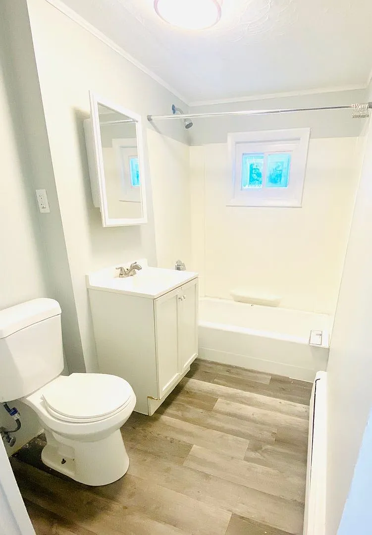 126 Leyden St — Photo 3