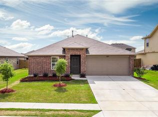 520 Luna Vista Dr, Hutto, TX 78634