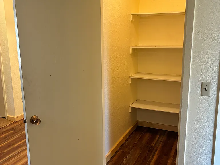 2104 Roosevelt Dr #1 — Photo 6