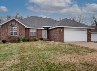 1046 S Karla Ave, Springfield, MO 65804