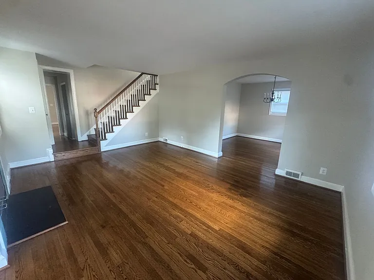 42 S Park Dr — Photo 3