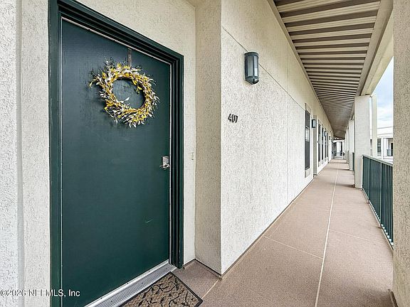 2nd image of 1661 RIVERSIDE Avenue #407