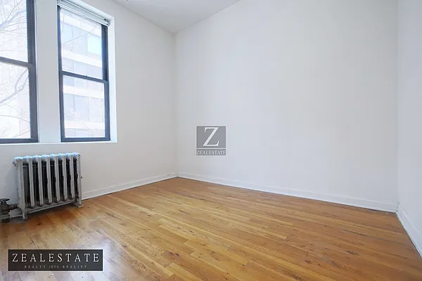 Rented by ZealEstate Group Inc | media 22