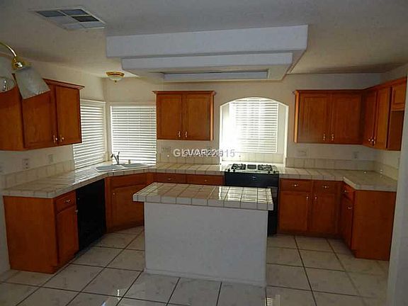3rd image of 7460 Jacaranda Leaf St #0