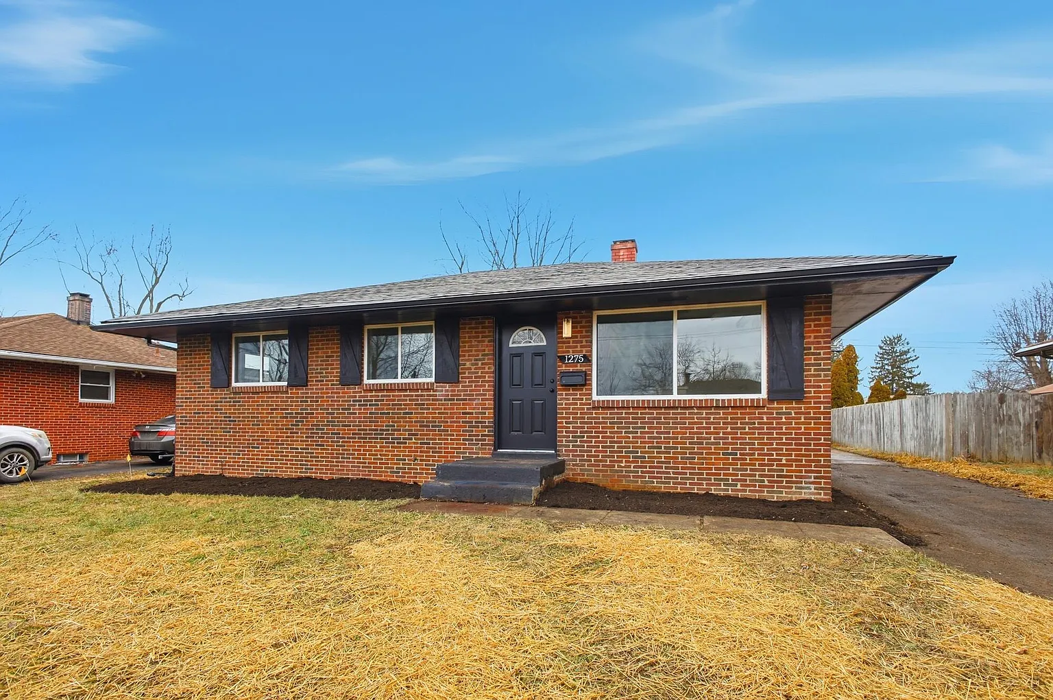 1275 Elaine Rd photo 1