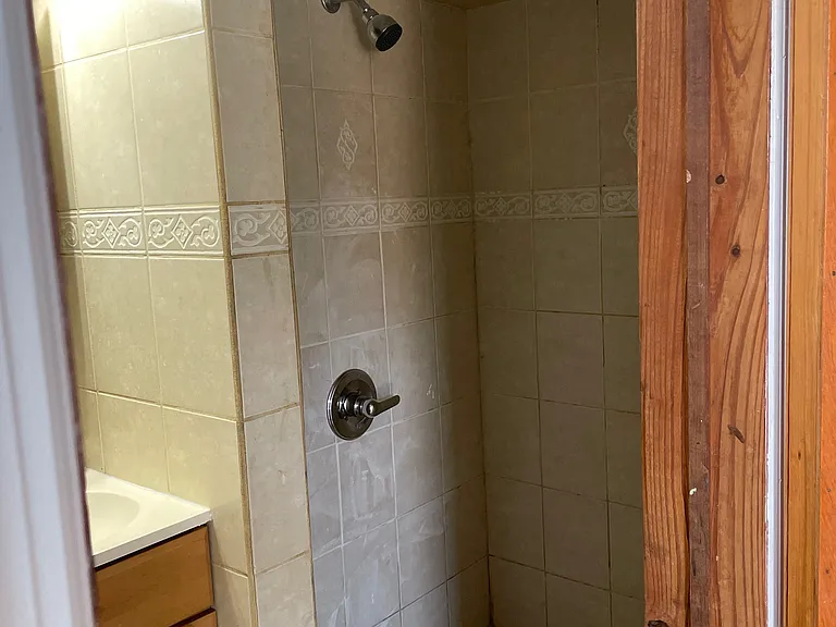 1228 McAlpine Ave — Photo 14