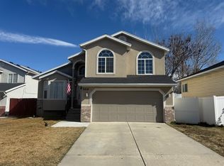 9319 S Chartres Ave, Sandy, UT 84070