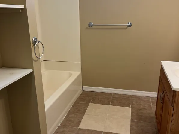 5643 Charles Pl, New Orleans, LA 70124