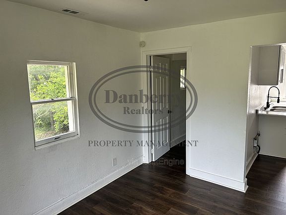 5th image of 1848 Cone St #2